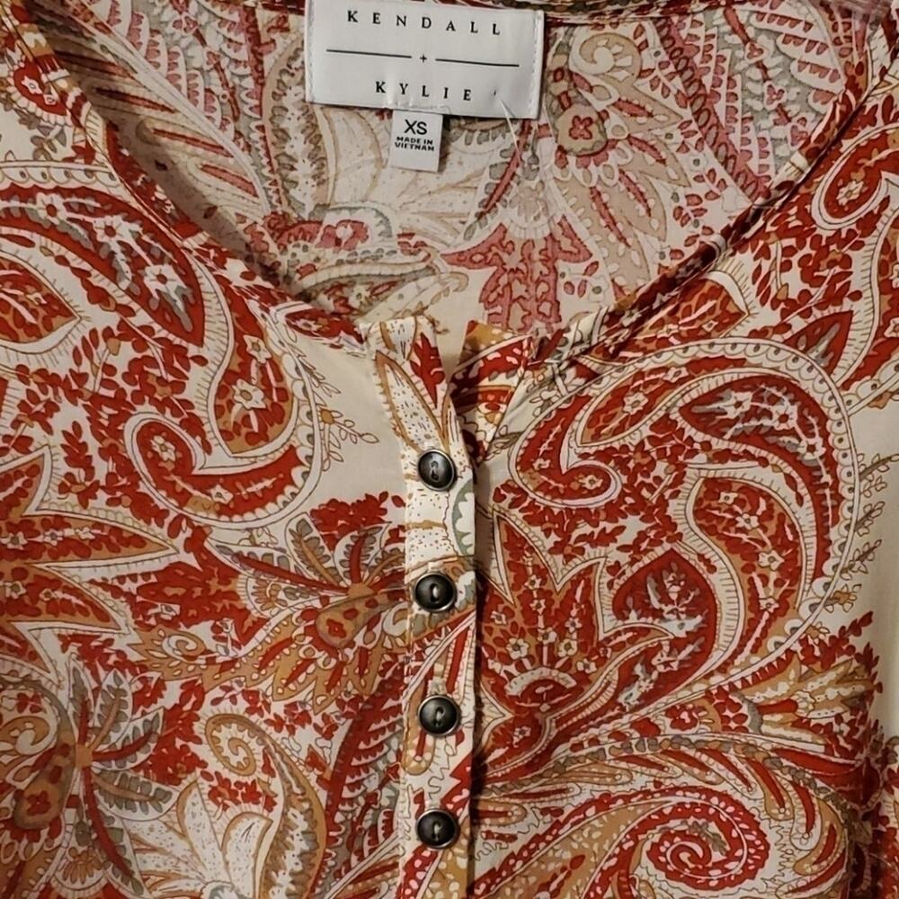 Kendall + Kylie Boho Bell-sleeve Blouse NWT, XS - Picture 3 of 6